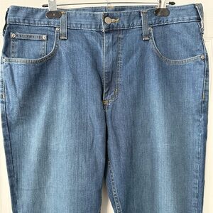 Carhartt Men's Straight Jeans in Medium Blue